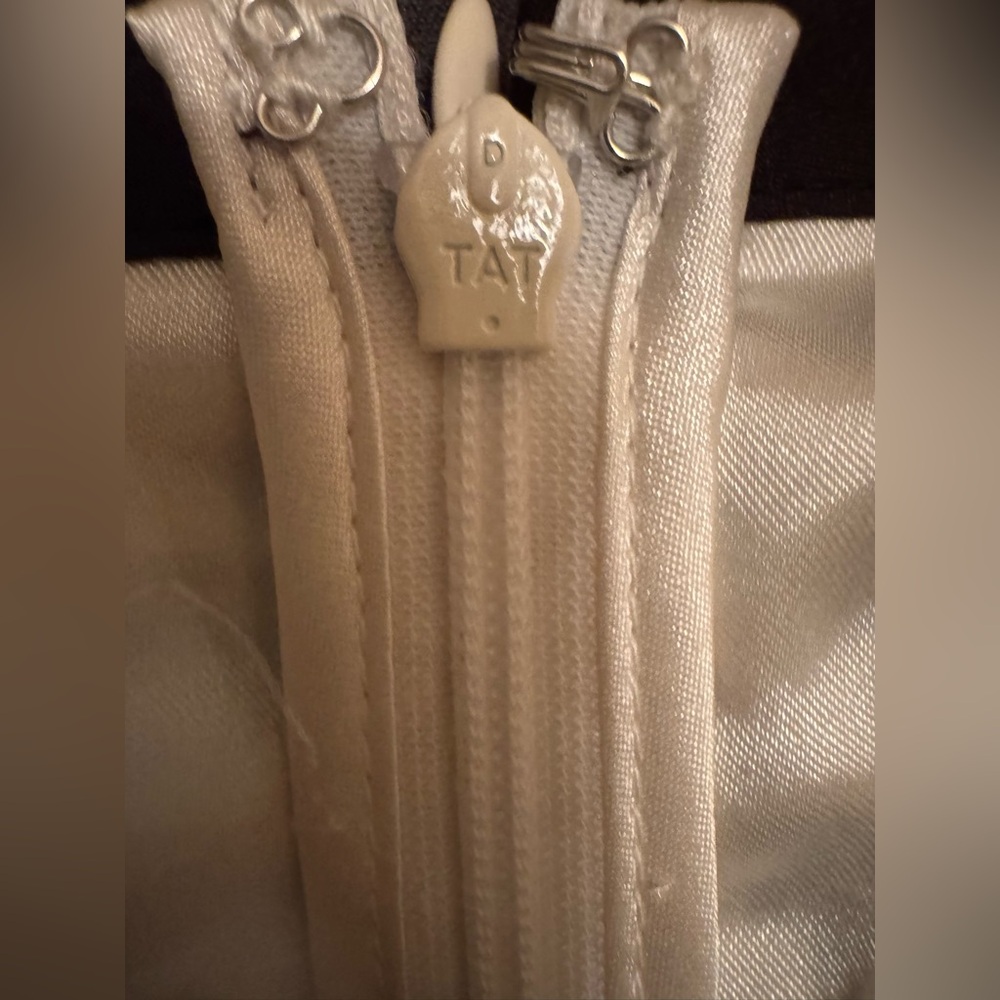 NWT Ann Taylor Elegant Two-Tone Black and Cream Lace Dress - Picture 12 of 16